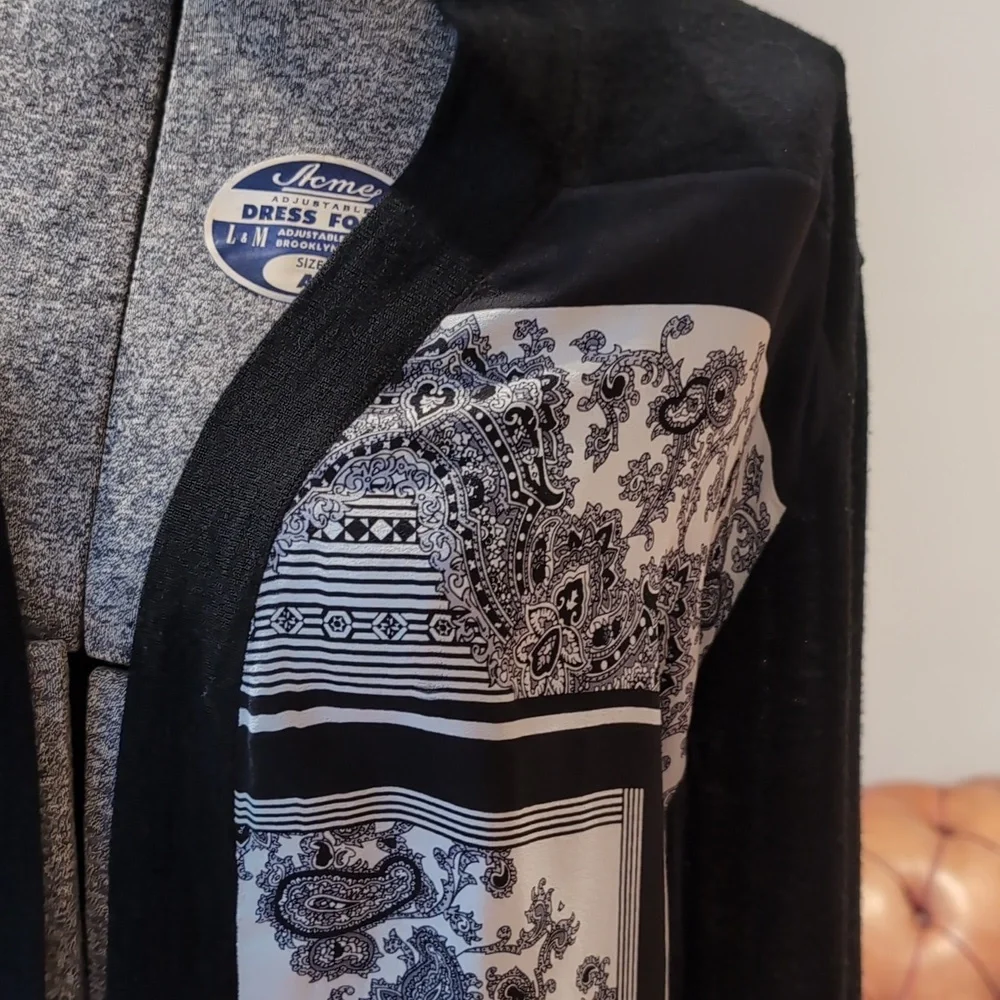 Sandro Black White Paisley Silk Wool Cardigan - Picture 6 of 10